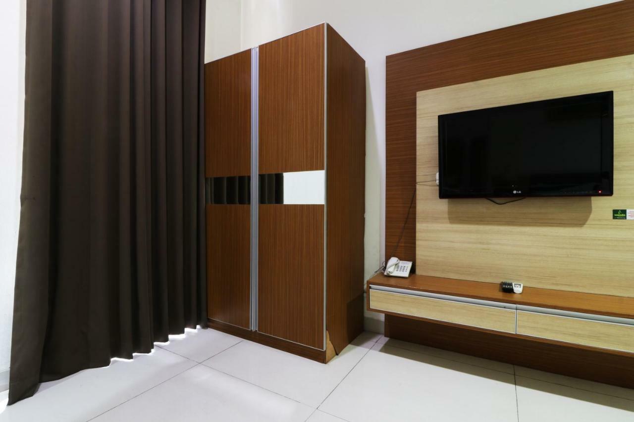 Sapadia Pensión Bandung Exterior foto